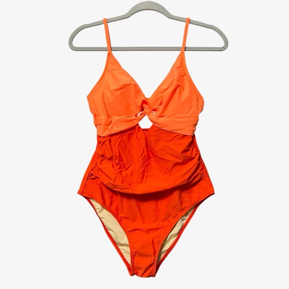 Cupshe Twist Front Color Block One Piece Swimsuit NWT Size Medium Orange Cutout - Picture 2 of 12
